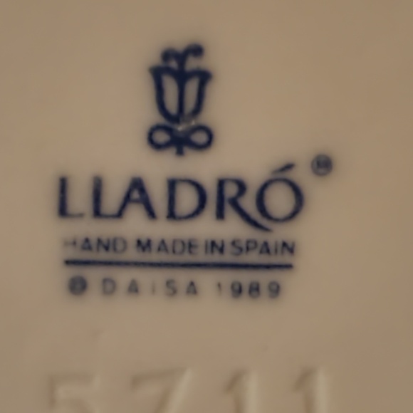 Lladro “A Christmas Wish” figurine 1989 Made in Spain - Picture 2 of 11